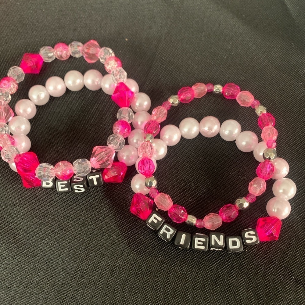 Stretch Bracelet “Best Friend” set. Plastic beads, handcrafted.